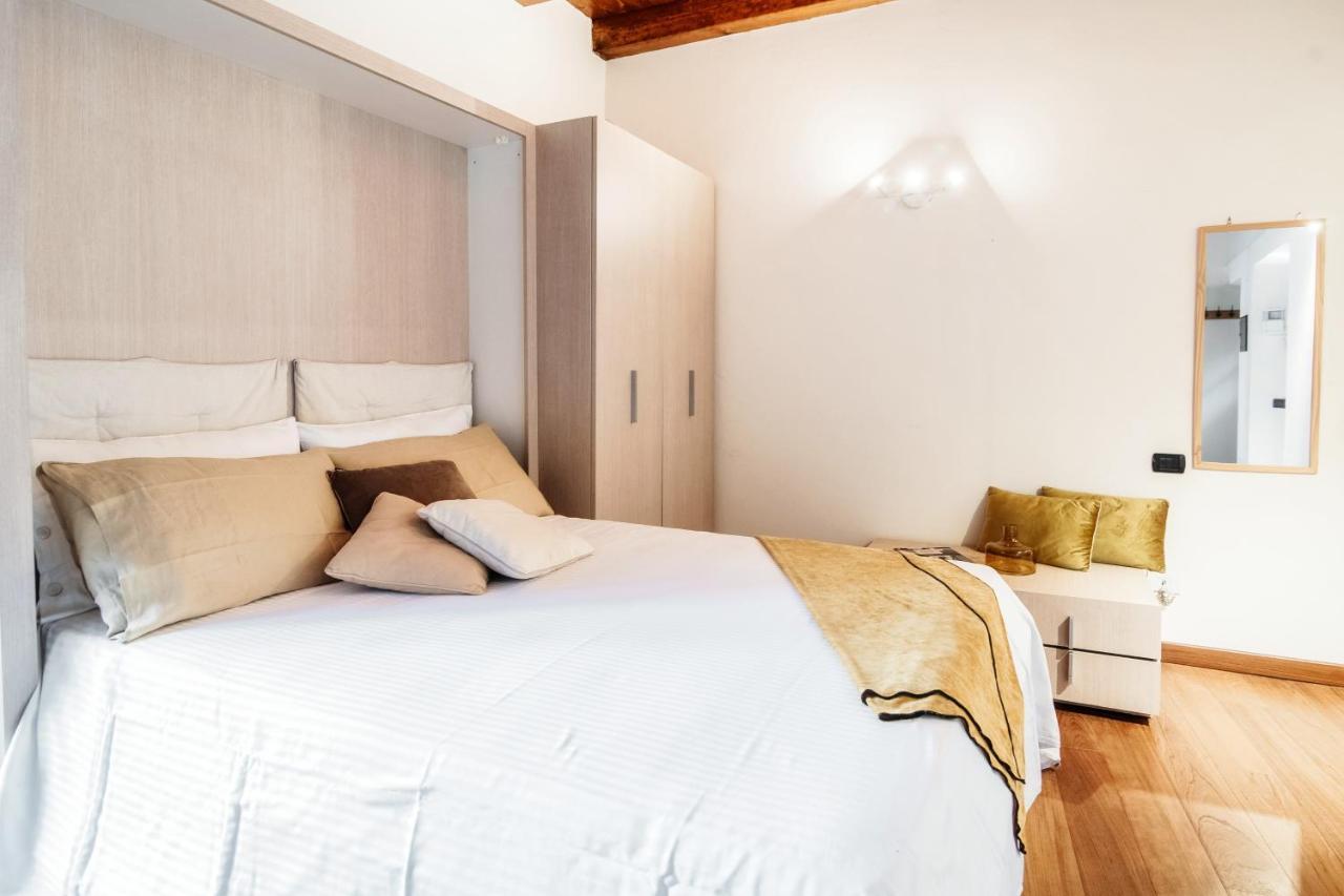 Del Pero Suite - By Myhomeincomo Exterior foto