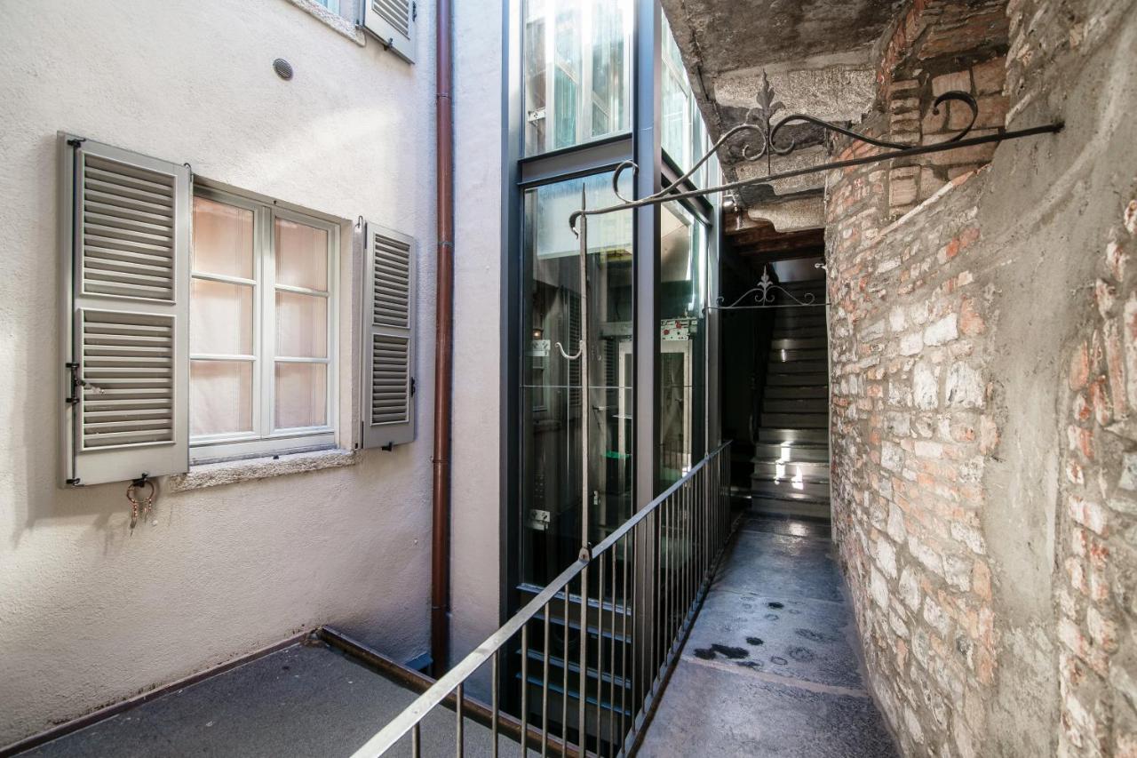 Del Pero Suite - By Myhomeincomo Exterior foto